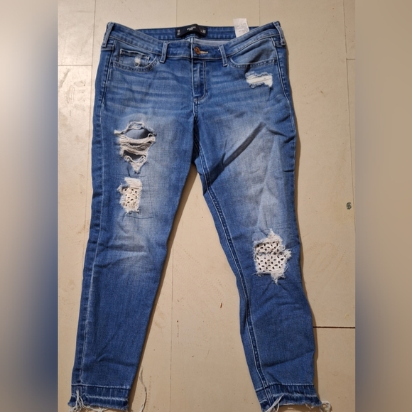 Hollister jeans size 11 - Picture 1 of 1